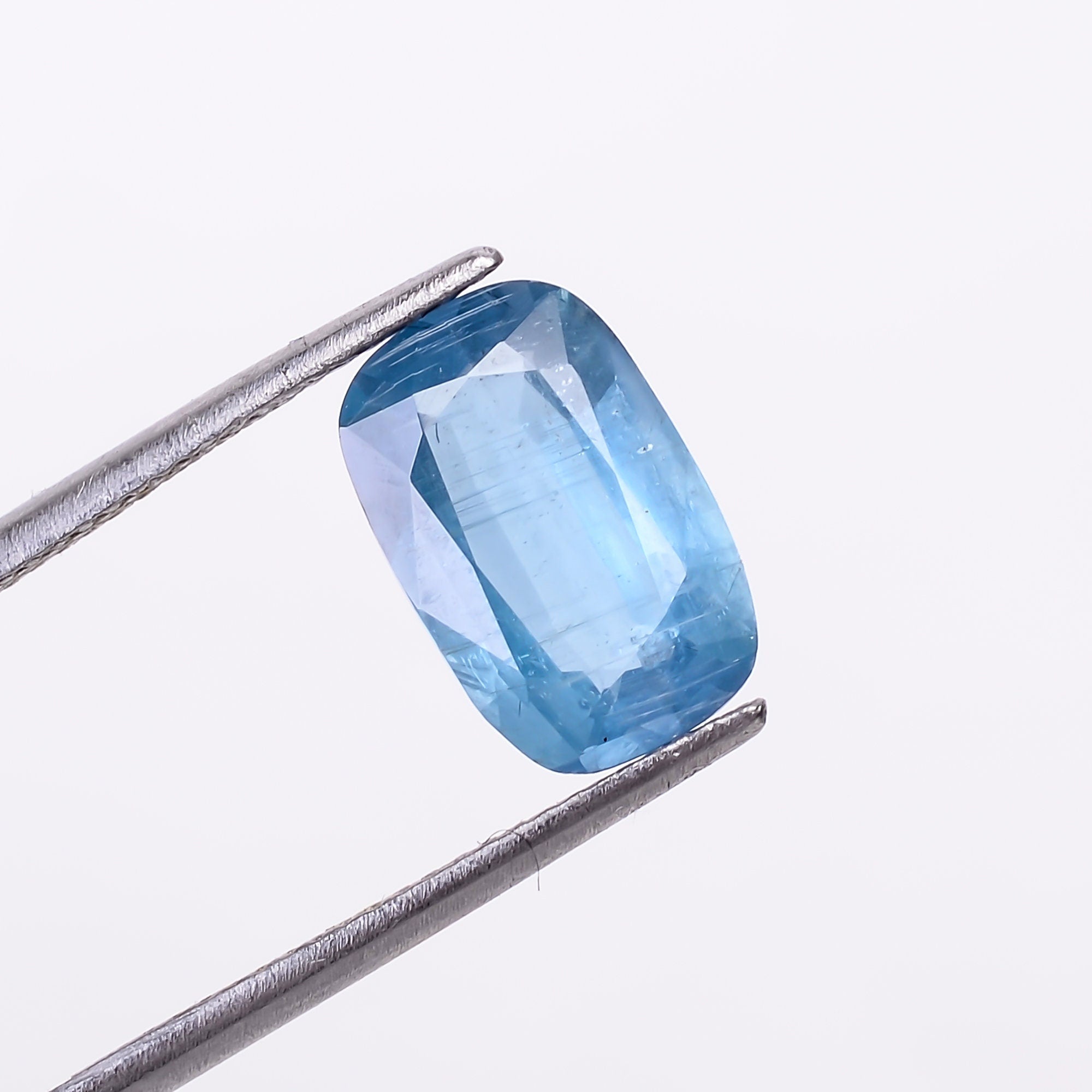 natural blue kyanite radiant shape cut stone loose gemstone